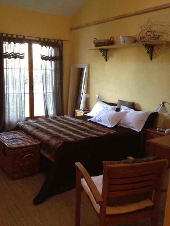 Logis Hotel La Grange Du Relais كولومبيه-ليه-دو-إغليز المظهر الخارجي الصورة