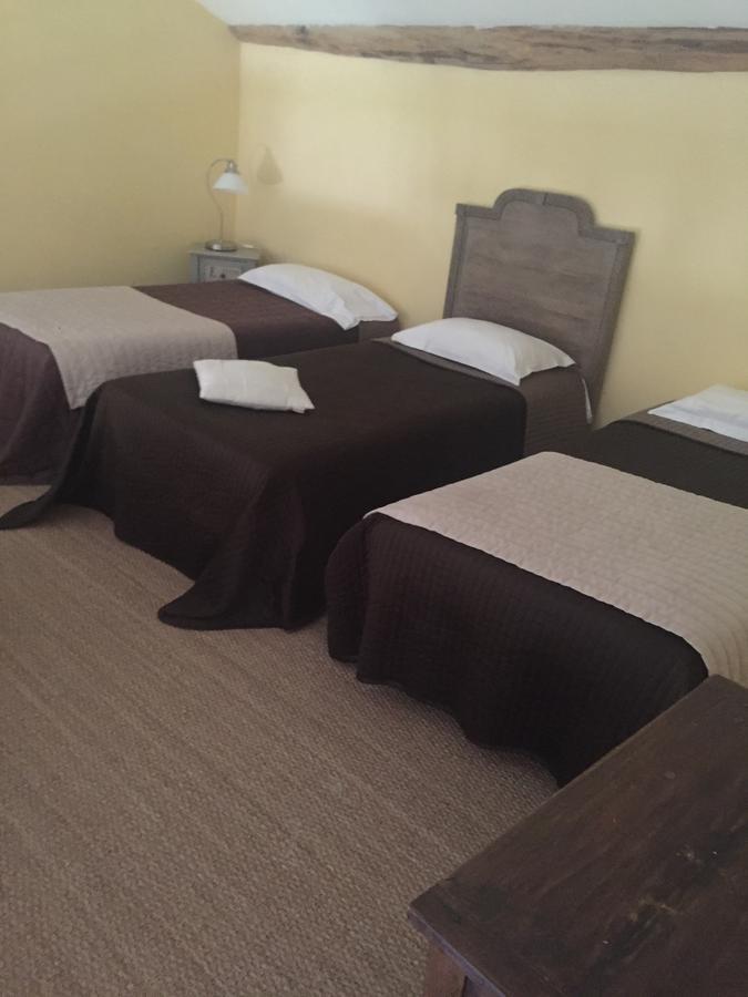Logis Hotel La Grange Du Relais كولومبيه-ليه-دو-إغليز المظهر الخارجي الصورة